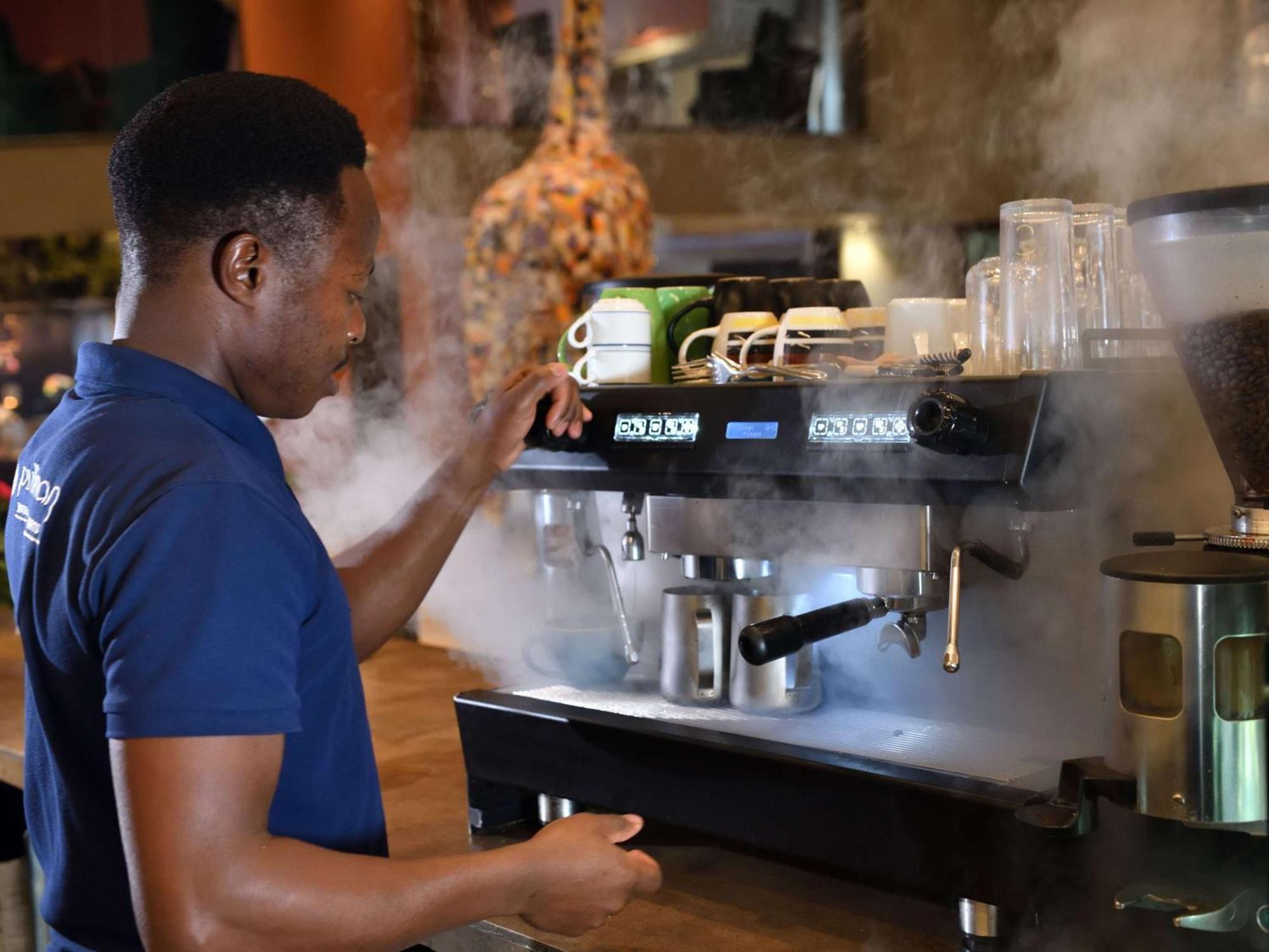 Pullman Nairobi Upper Hill Hotel Bagian luar foto
